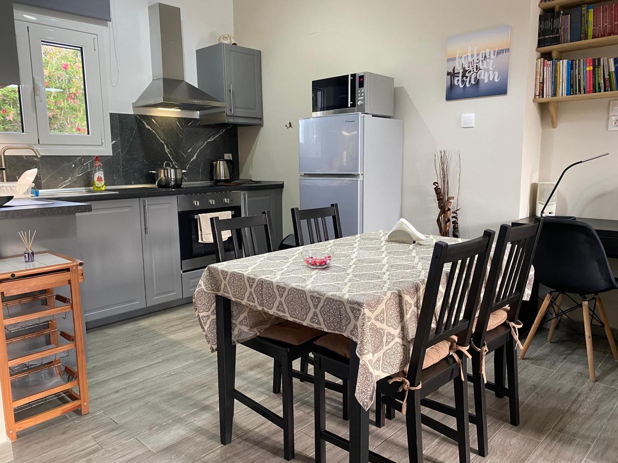 Alexander Apartments Рода Екстер'єр фото